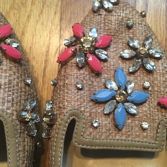 SOLD! AUTHENTIC Dolce & Gabbana Canvas Flats - Picture 2 of 6